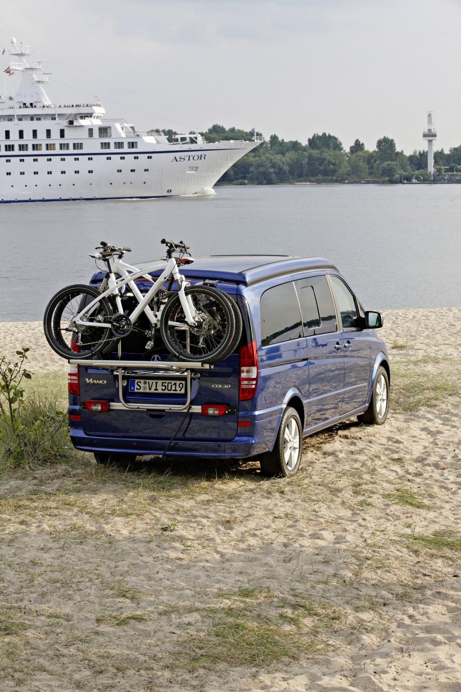  Mercedes-Benz Viano 2011 года  (фото 43 из 140)